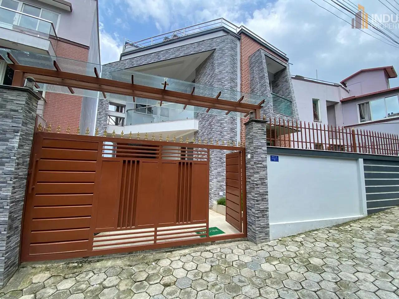 Residential House On Sale-image-1