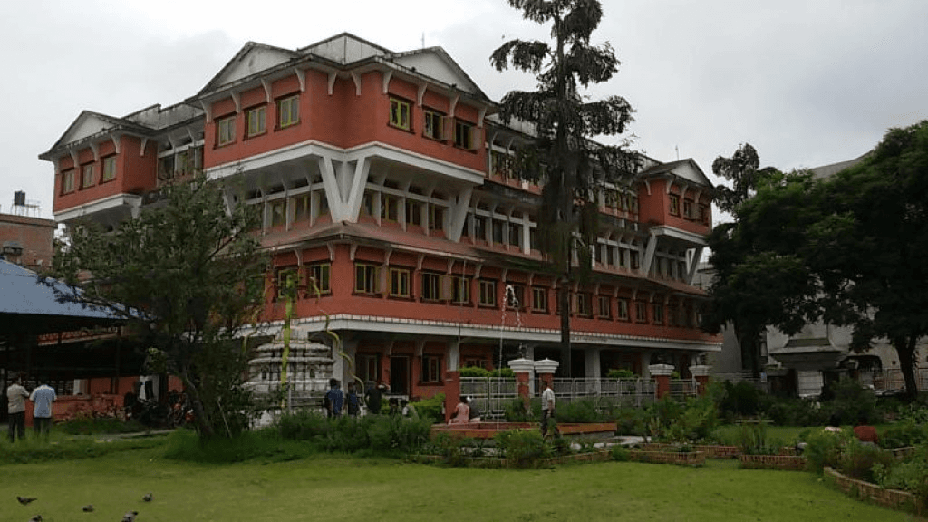 घरको गेट सडकतिर फर्काएर नखोल्न ललितपुर महानगरपालिकाको निर्देशन