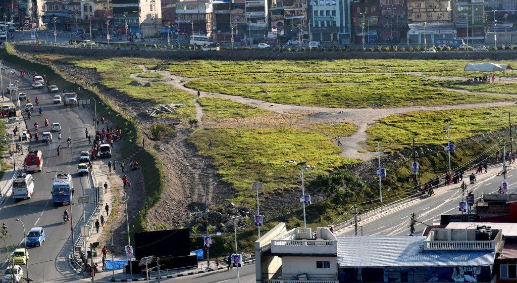 ५० वर्षदेखि किन अलपत्र छ तिनकुनेको जग्गा