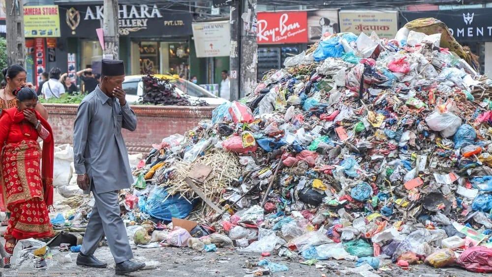 उपत्यकामा फोहोर आतंकः सम्बन्धित निकाय र नागरिक स्वयम् सचेत रहनुपर्ने