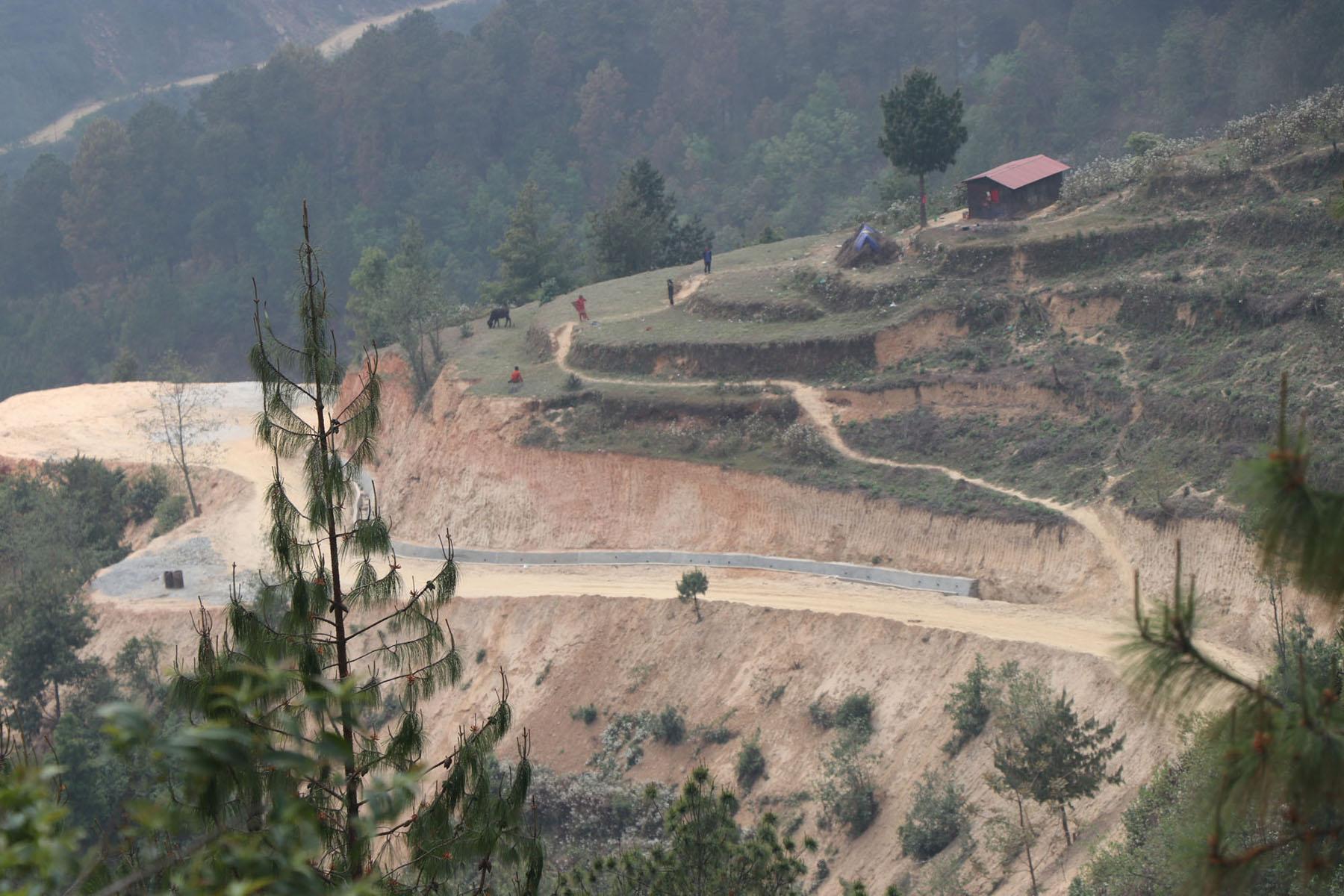 भक्तपुर-नगरकोट १० वर्षदेखि सडक अलपत्र, ठेक्का तोड्ने तयारी