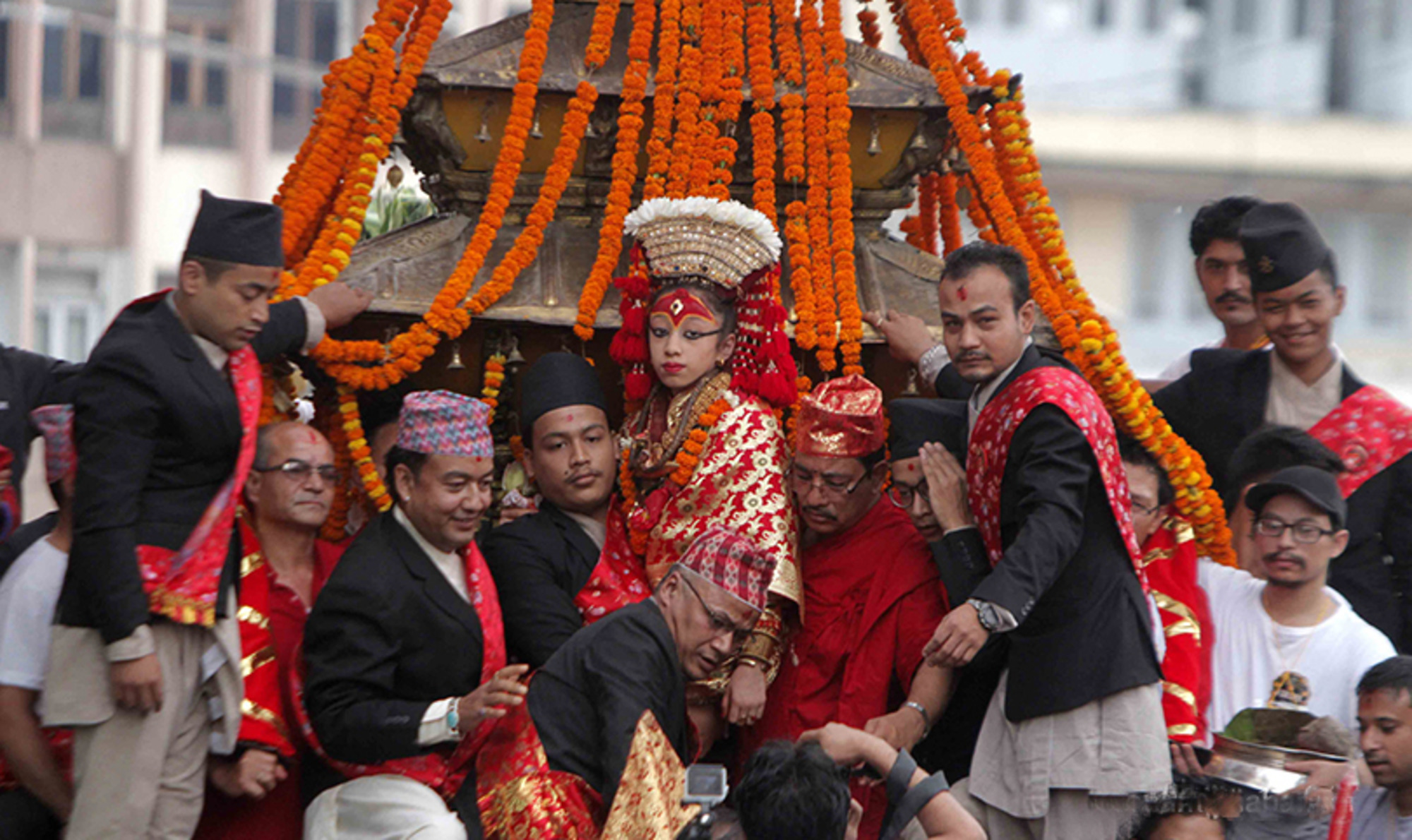 जिवित मान्दै आएको देवी कुमारी, भैरव र गणेशको रथयात्रा