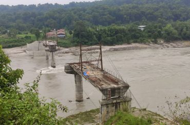 ठिमुरा र तनहुँको देवघाट जोड्ने पक्की पुल