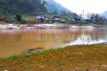 म्याद सकिन लाग्दा बंशिलाघाटमा पुलको जग बनाउन सुरु